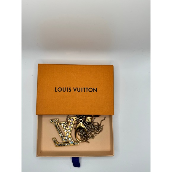 Louis Vuitton Accessories - LOUIS VUITTON‎ BIJOU DE SAC CALYPSE KEY RING CHARM